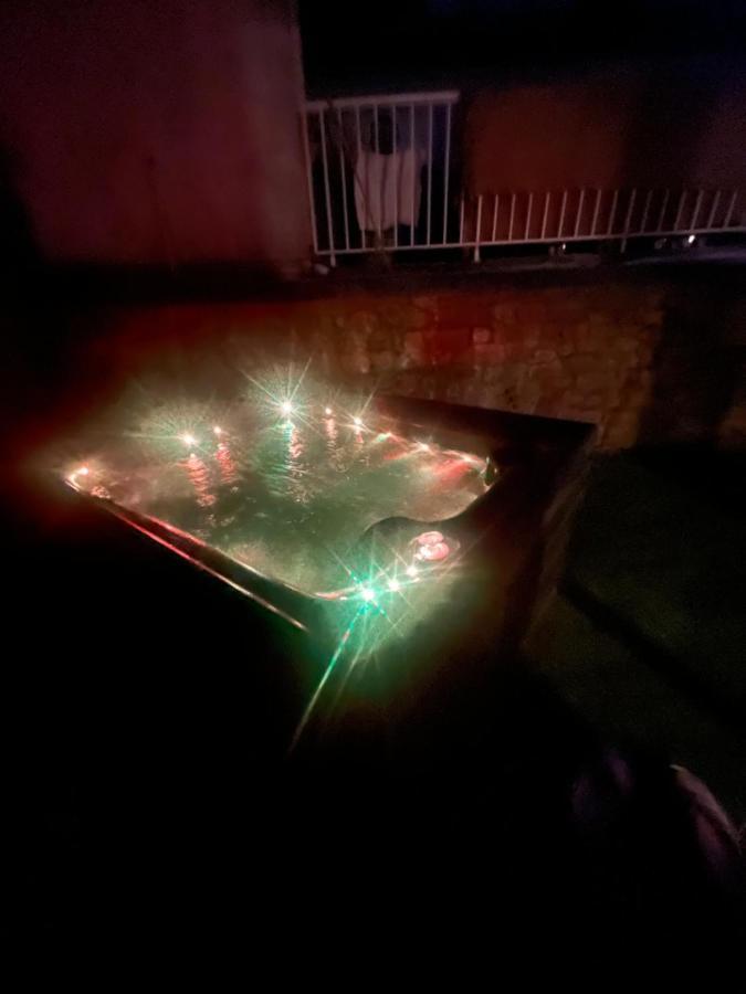 Beau Loft Room Proche Mont Saint Michel Jaccuzi Illimite En Plein Centre 阿夫朗什 外观 照片